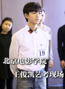卯月麻衣